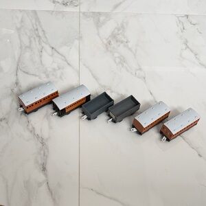 Thomas the train trackmaster coach cars